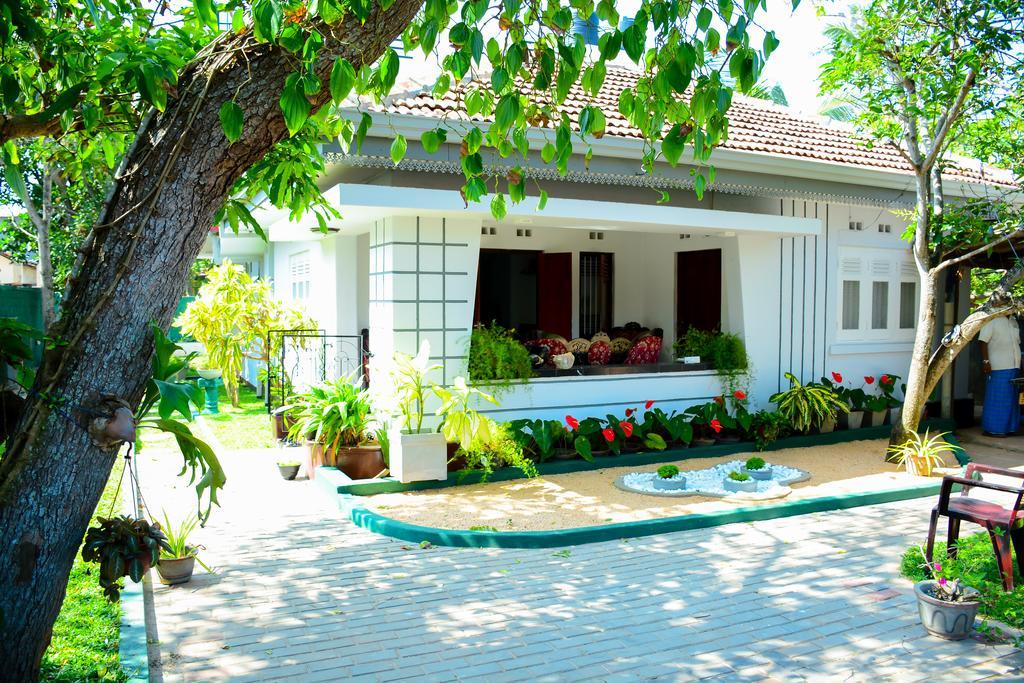 Mama Beach Villa Negombo Kültér fotó